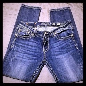 Miss Me straight leg jeans. Size 32